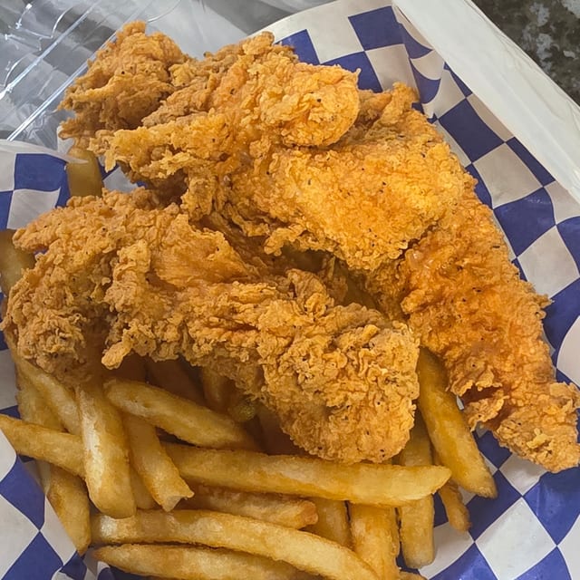 3 Pcs Chicken Tender Combo - KM.